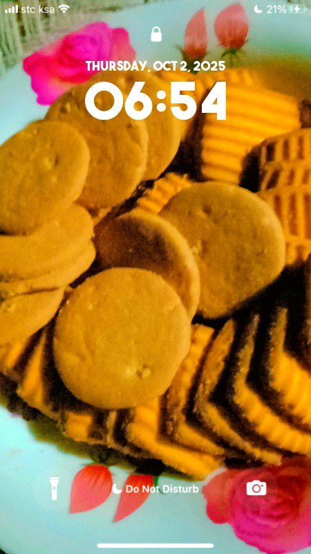 ye rahy biscuits chai tussi ly aao