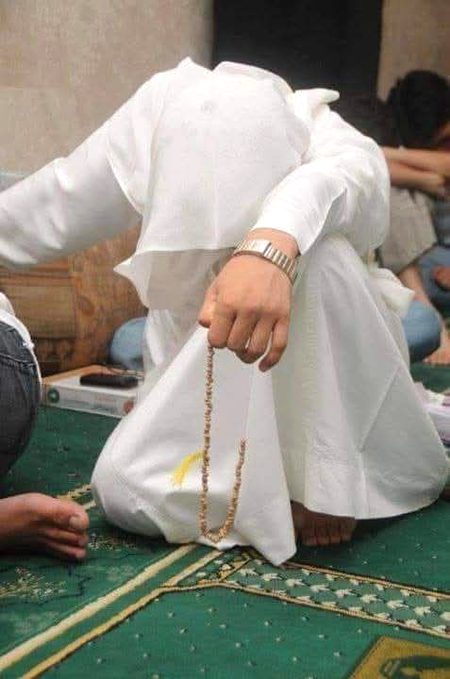 کبھی مے کدہ کبھی بت کدہ کبھی کعبہ تو کبھی خانقاہ.
.یہ تری طلب کا جنون تھا مجھے کب کسی سے لگاؤ تھا💔Unzii🥀