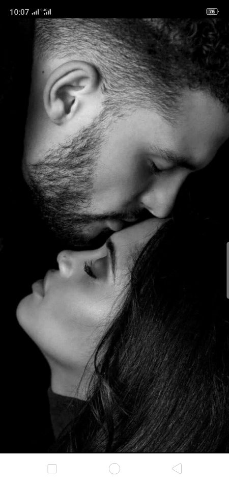 ہر ڈھلتے سورج کے ساتھ 
میری زندگی 
جیسے جیسے کم ہو رہی ہے 
تم سے میری عقیدت و محبت ہے کہ 
بڑھتی ہی چلی جا رہی ہے🔥 Mahii 💔