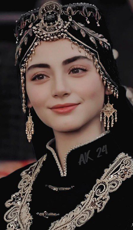 Turkish Celebs image