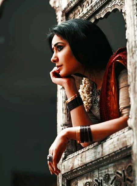 جو تُمہارے اپنے ہوں، تُم سے پیار کرتے ہوں..
اُن کا حال کیسا ھے، کُچھ پتہ تو رکھتے ہیں💔Unzii🥀