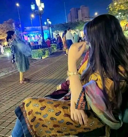 Beautiful People image