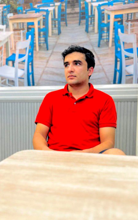 *"کسی ایسے شخص کو تلاش کرو جو تم پر فخر کرے، تمھیں کھونے سے ڈرے، تمہارے لیے لڑے، تمھاری قدر کرے، تمھاری عزت کرے، تمھاری پرواہ کرے۔" 🤍🩷*