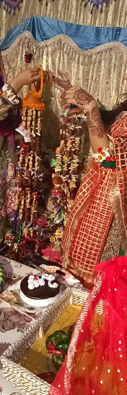 Shazada Qasim 
No mandi ky sadky apny gar abad raho .mari pari sis