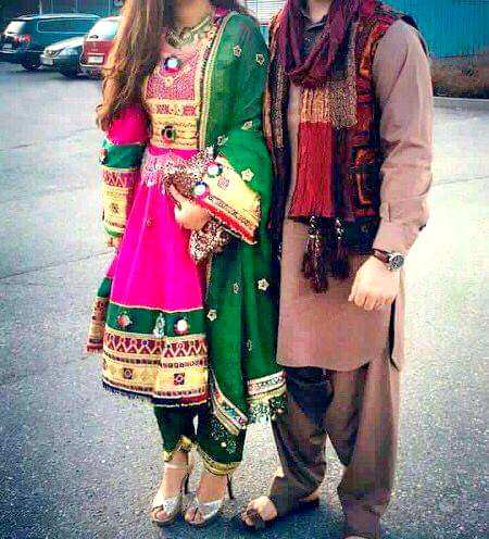 دسمبر کی شبِ آخر نہ پوچو کس طرح گزری
ہمیں ہر پل یہ لگتا تھا کہ وہ کچھ پھول بھیجے گا🥀