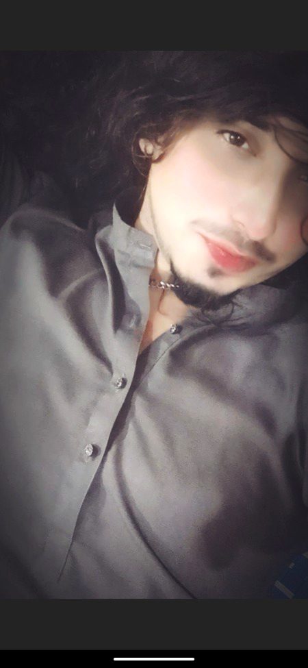 پتوں نے جب بھی رنگ بدلا ہے
گرے زمین پر ہی ہیں!!!!