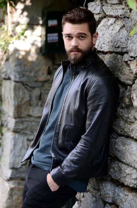 Turkish Celebs image