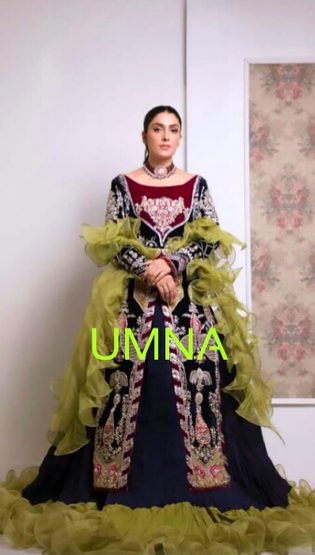 Beautiful dress Degsin with Aiza khan