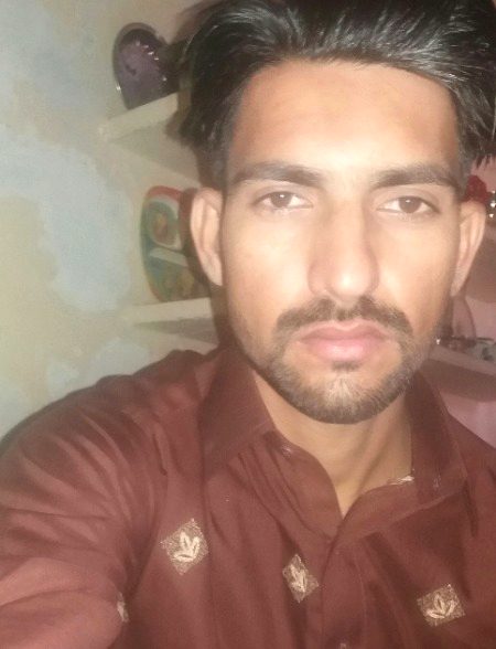 Ooh hath  chuda  tur  gayi
Majburi  sii  keh  👍