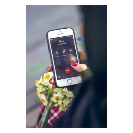 _وقت اوروں کو دے رہے ہو تم_ 
_مجھ کو واپس کرو گھڑی میری_😖💔