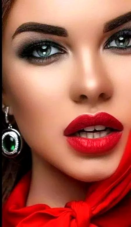 خواہش __❤ ممکن ہو تو..!!❤️ تجھے اپنی آنکھوں کی...!!❤️ پتلیوں میں کندہ کروا...
لوں ..؟؟😳😳🤓