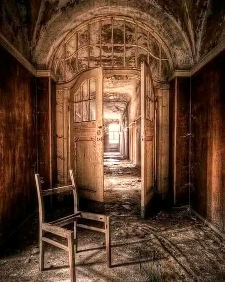 تنہائی کی جان جلاؤں یوں ہی ساری رات...
خود ہی در پہ دستک دوں، خود ہی پوچھوں، کون؟