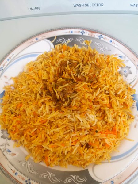 Biryani dost ki pkai hui
Lemi