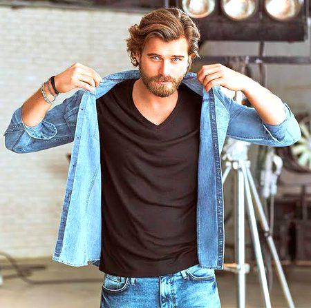 Turkish Celebs image