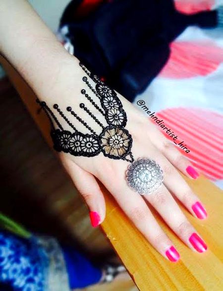 Mehndi Design image