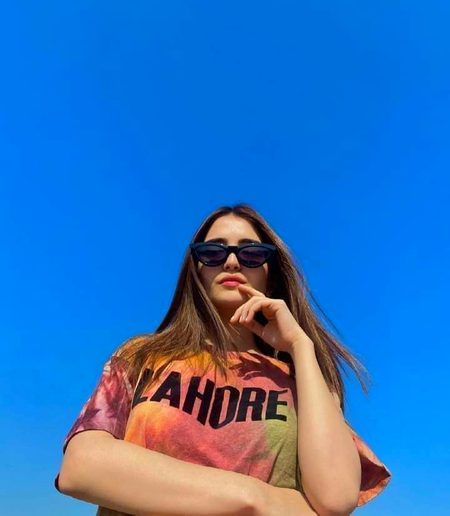 یہ جو لاہور سے محبت ہے 
یہ کسی اور سے محبت ہے 
PrincesS 😀