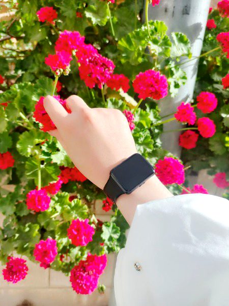 *لوگ آتے جاتے ہیں… 🌙✨* 
 _لیکن جو واقعی *special* ہوتا ہے،_ _وہ دل میں ہمیشہ رہتا ہے…🥀_ 
 *اسکی جگہ کوئی نہیں لے سکتا،* _اور جو سمجھ جاتا ہے وہ جانتا ہے کہ  اسکی جگہ ہمیشہ وہی رہے گی…💫💔_ 
 _بس یاد رکھو، جو *special* ہے، وہ کبھی *replace* نہیں ہوتا…🫰🏻💖_