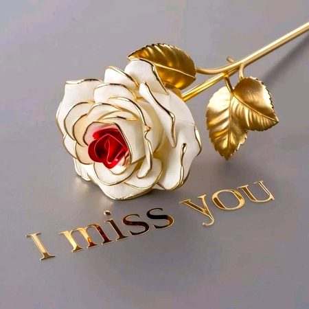 رابطوں میں تھوڑے کمزور ہیں ہم۔۔۔
تعلق نہیں ٹوٹے گا کبھی 
بھروسہ رکھنا