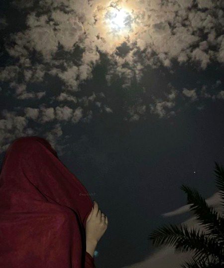 Ye Chand b Aj Khamush 🤐hai Meri Tarha .a1