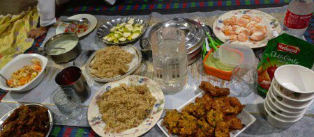 Invitation for Iftari meri mehfil me karna. Jis jis ka roza he a jao iftari banwanay me help karo.a6