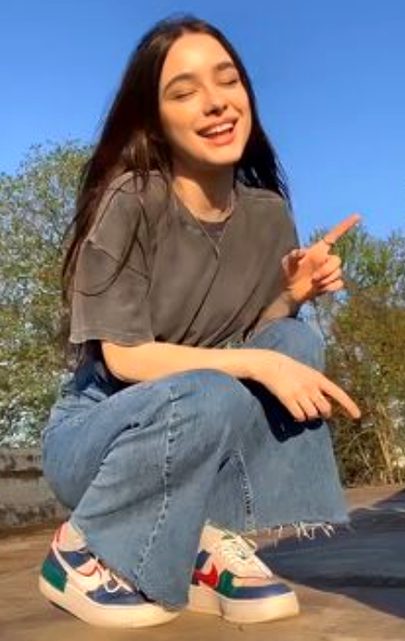 Beautiful People image