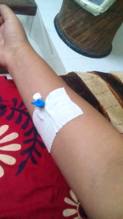 اے موت تو ہی میری جان بچا لے آ کر 
زندگی تو روز مجھے زیر و زبر کرتی ہے