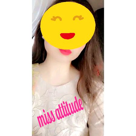 غموں سے دل پتھر سا ہو گیا ہے
اب غم نا ملے تو اچھا نہیں لگتا
Khushi💔😢