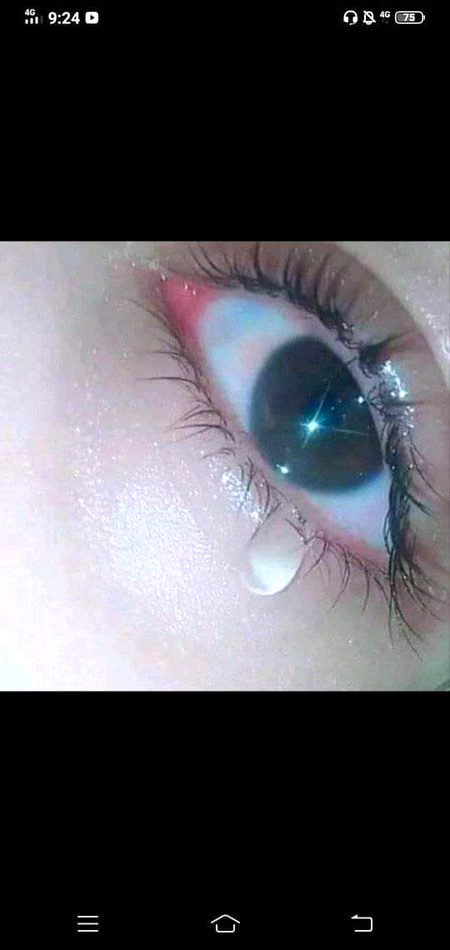 یوه ورځ به می ده مرګ نه ته خبر شی
یوه ورځ به دی زړګے راباندی یــخ شی