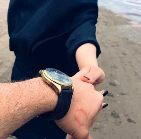 تم وہ ہاتھ ہو جو اگر ہاتھوں میں ہو تو عمر بھر کی محرومیاں عمر بھر کے لیے مٹ جائیں ❤️Me AnD mY Sweetheart 😘❤