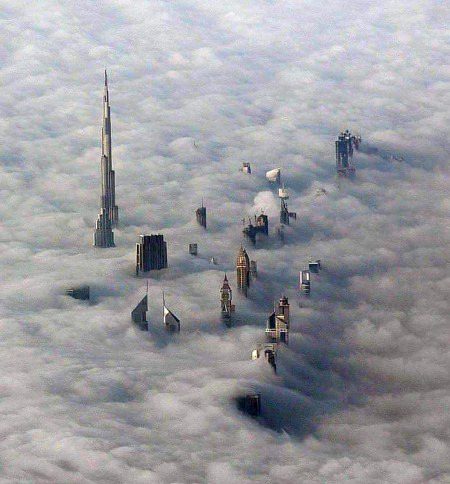 Drowned in the ocean of clouds!
