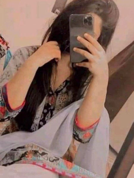 !!آج پھر دل نے تجھے
دیکھنے کی خواہش کی ہے۔۔
فرصت ملے تو خوابوں میں آجانا ۔