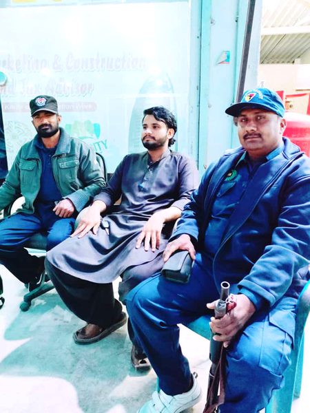 اداس ہوں😏 پر تجھ سے ناراض نہیں ترے دل❤️ میں ہوں پر ترے پاس نہیں جھوٹ کہو تو سب کچھہ ہے میرے پاس😥 سچ کہو تو تیرے سوا کچھہ بھی💔 نہیں