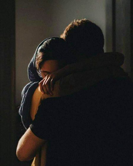 " کتنا چاہنا پڑتا ہے ایک انسان کو صرف اس لئے کہ وہ کسی اور کو نہ چاہے🔥 Mahii 💔