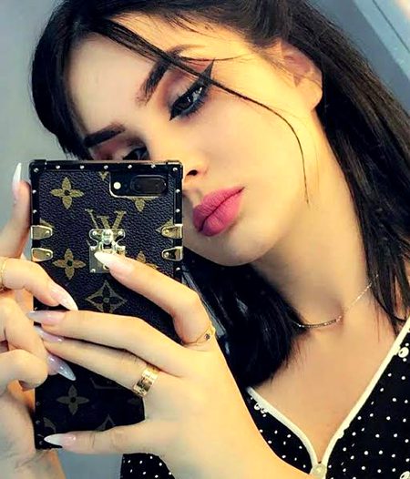 ApnA ikhlAk Apni JaIb me rAkhiyE ....PaRly DarjAy ki BaTmiZ hi Mn