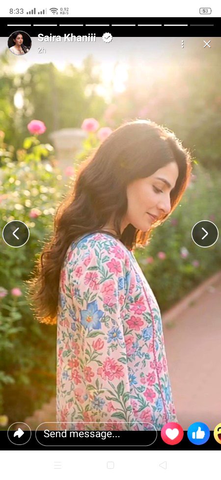 جو سچ میں تمہیں چاہے گا وہ تم سے کچھ نہیں چاہے گا 🙂