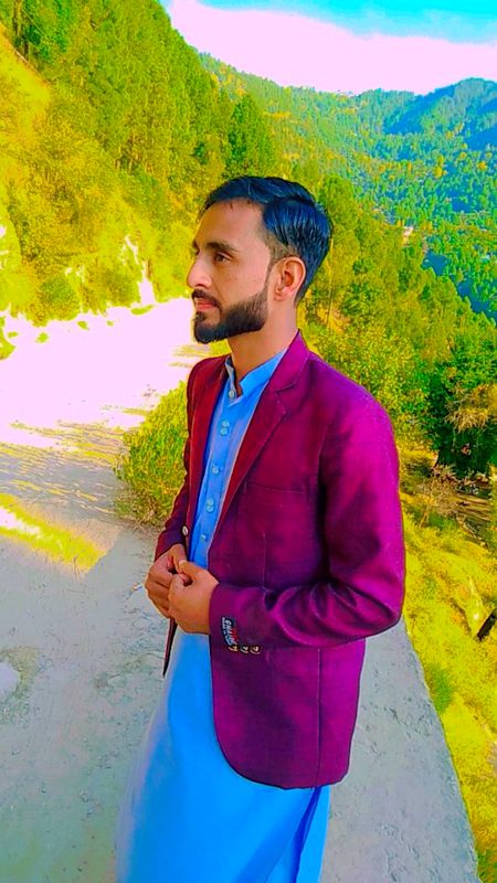 *بغیر توقعات کے جیو، تاکہ زندگی میں مایوسی نہ ہو _!!* 🙂🖤✨
🥹...🫂
*•♪• ✍🏻🩷💫*