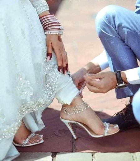 🥀🖤میں دنیا کے سامنے اکڑ کر چلنے والا لڑکا❤️🥀
🥀❤️جھک کر تمہاری پائل باندھوں تو مانو گی عشق ہے🖤🥀
🖤🥀 #__ITX ZALIM🥀❤️👈