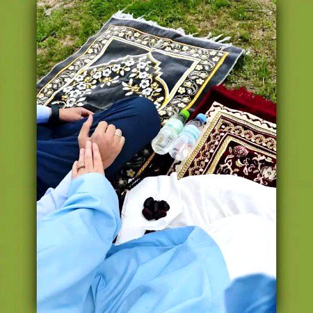 محبـت میـں بھـی نـمــاز کـی طـرح ، اِدھــر اُدھــر دیکھنــا حــرام ہــے۔۔۔۔✨