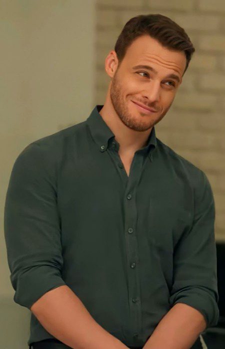 Turkish Celebs image