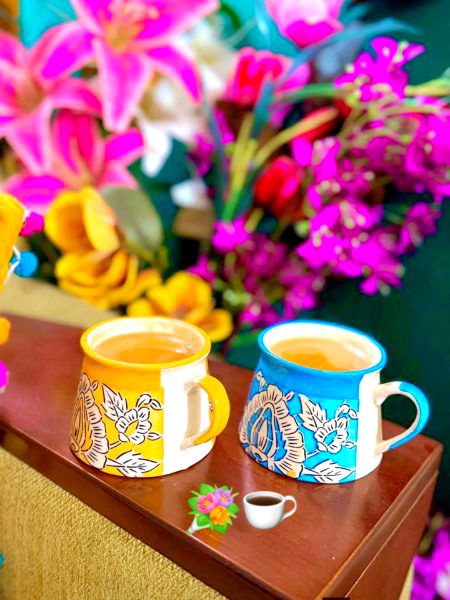 تمہاری یاد اور چائے، دونوں کا مزاج ایک سا ہے
ذرا سی دیر ہو جائے تو دل بےچین سا ہو جاتا