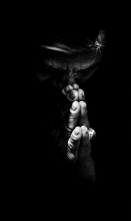 ﮐﺘﻨﮯ ﻋﺮﺻﮯ ﺳﮯ___،  ﭘﮕﮭﻞ ﺭﮨﺎ ﮨﻮﮞ ﻣَﯿﮟ..
ﻣﯿﺮﮮ ﻣﻮﻻ ﻣِﯿﮟ،  ﺧﺘﻢ ﮐﯿﻮﮞ ﻧﮩﯿﮟ ﮨﻮﺗﺎ.. ؟
