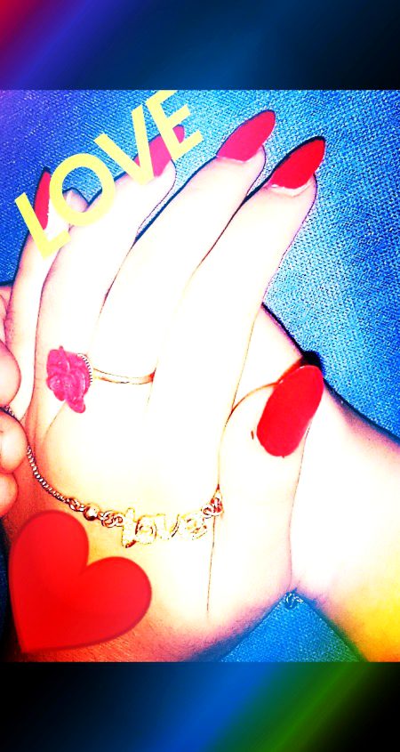 مجھے الہامی محبت چاہیے اگر میں اداس ہوں تو دل اس کا بھی نہ لگے۔۔۔۔