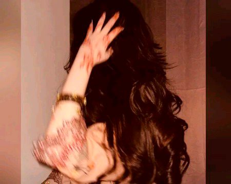 وقت سکھاتا نہیں بے نقاب کرتا ہے کہ ہم حقیقت میں کون ہیں 🤎✨