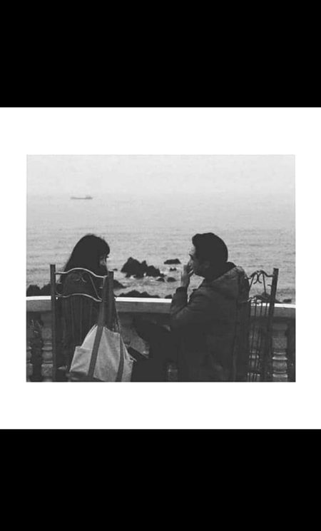 وہ شخص اب بھی رکھتا ہے کرونا پے یقیں۔
وہ شخص آج بھی مجھ سے گلے نہیں ملتا🔥
خاک سار