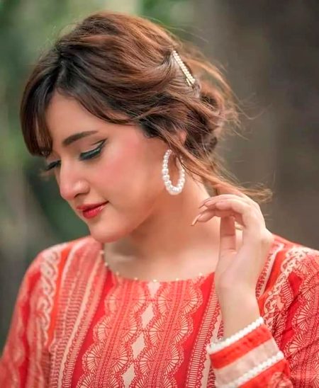 آج شدت سے دل چاہ رہا ہے🥀
کوئی اتنا ہی پوچھ لے 
تم ٹھیک تو ہو نا🔥 Mahii 💔