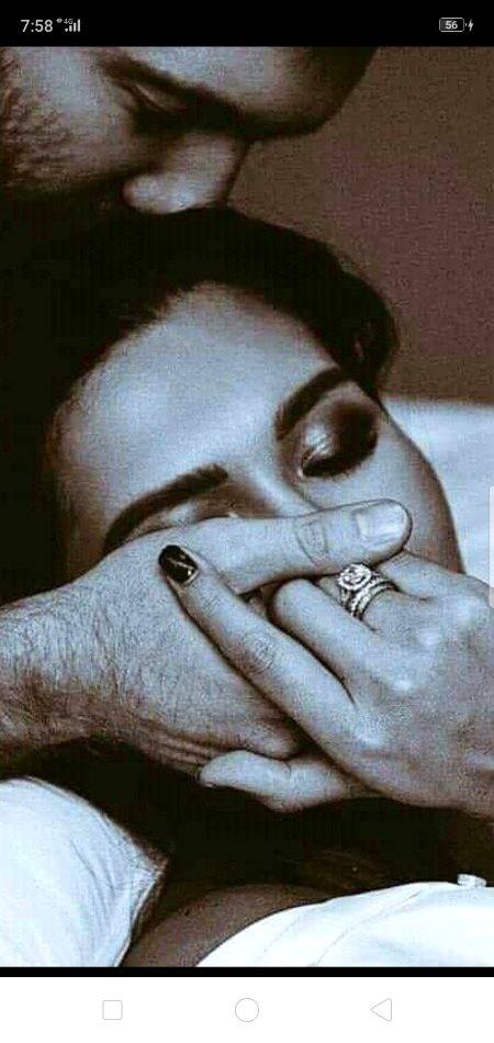 مصور تیری تصویر میں کوئی عیب نہیں مگر ۔
دل میں جو سرور ہے وہ کیسے دکھائے گا؟🔥 Mahii 💔