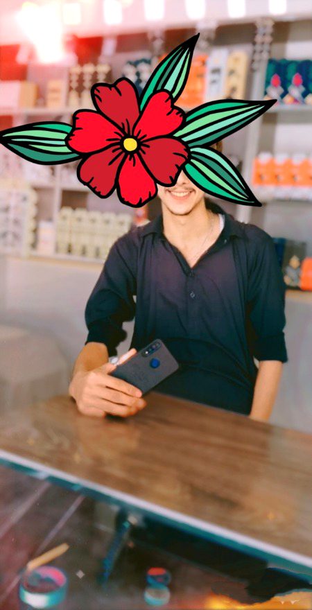 Orh kar Matti Ke Chadar Ba Neshaan Ho Jain Gay
Eak Din Aye Ga Hum Bhe Daastaan Ho Jain  Gay