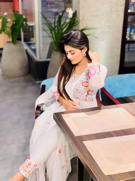 Beautiful People image