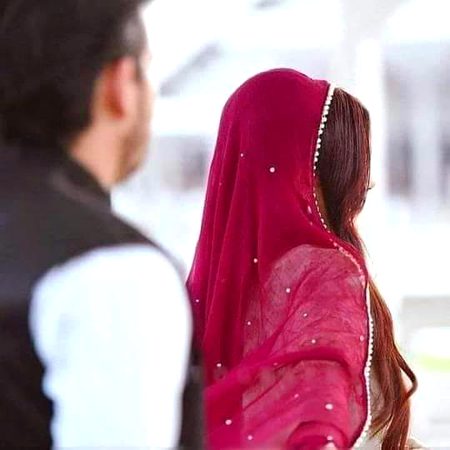 زندہ رہا تـو کـرتا رہوں گا تم سے عشـق۔🥀
ہاتـھ جـوڑ کـر کہتا ہـوں مجھــے مار دیجئےــ🔥 Mahii 💔