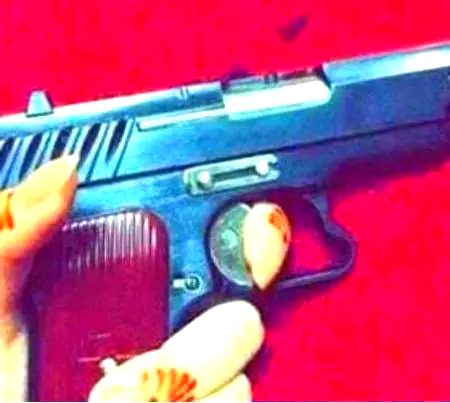کوئ ہم سا ملا تو بتانا ہم خود آئیں گےاس کو گولی مارنے🔫🔥